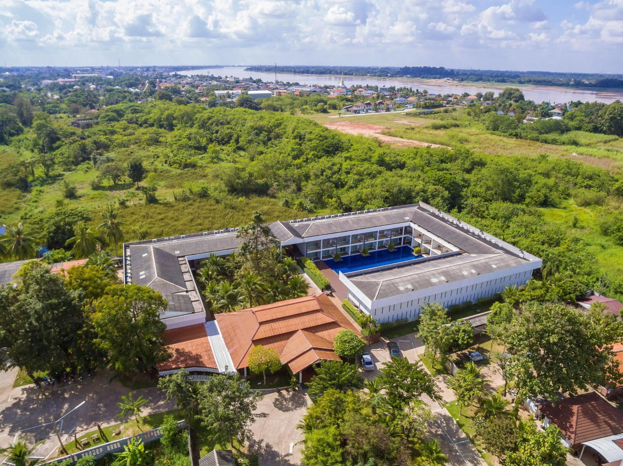 Vana Wellness Resort Nong Khai Exterior foto